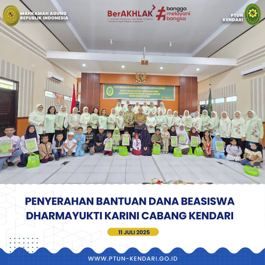 Penyerahan Bantuan Dana Beasiswa (BDBS) Dharmayukti Karini Cabang Kendari